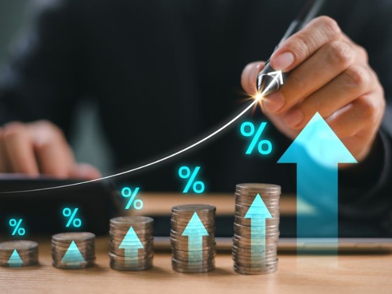 Hình ảnh các trò chơi sòng bạc mới nhất tại dr88 casino, với giao diện game hiện đại và chip poker.